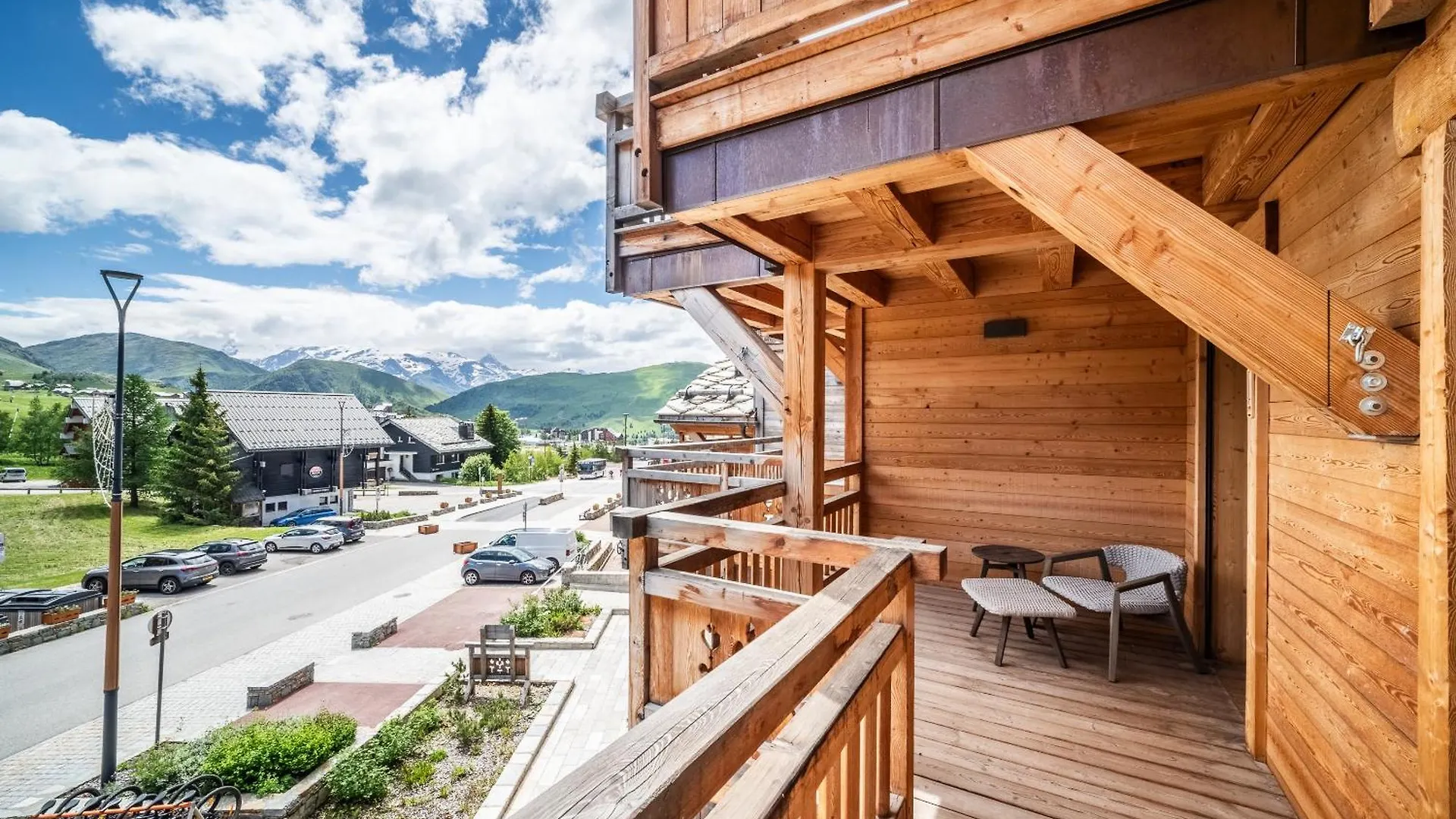 Apartment Sipo Alpe D'Huez - By Emerald Stay