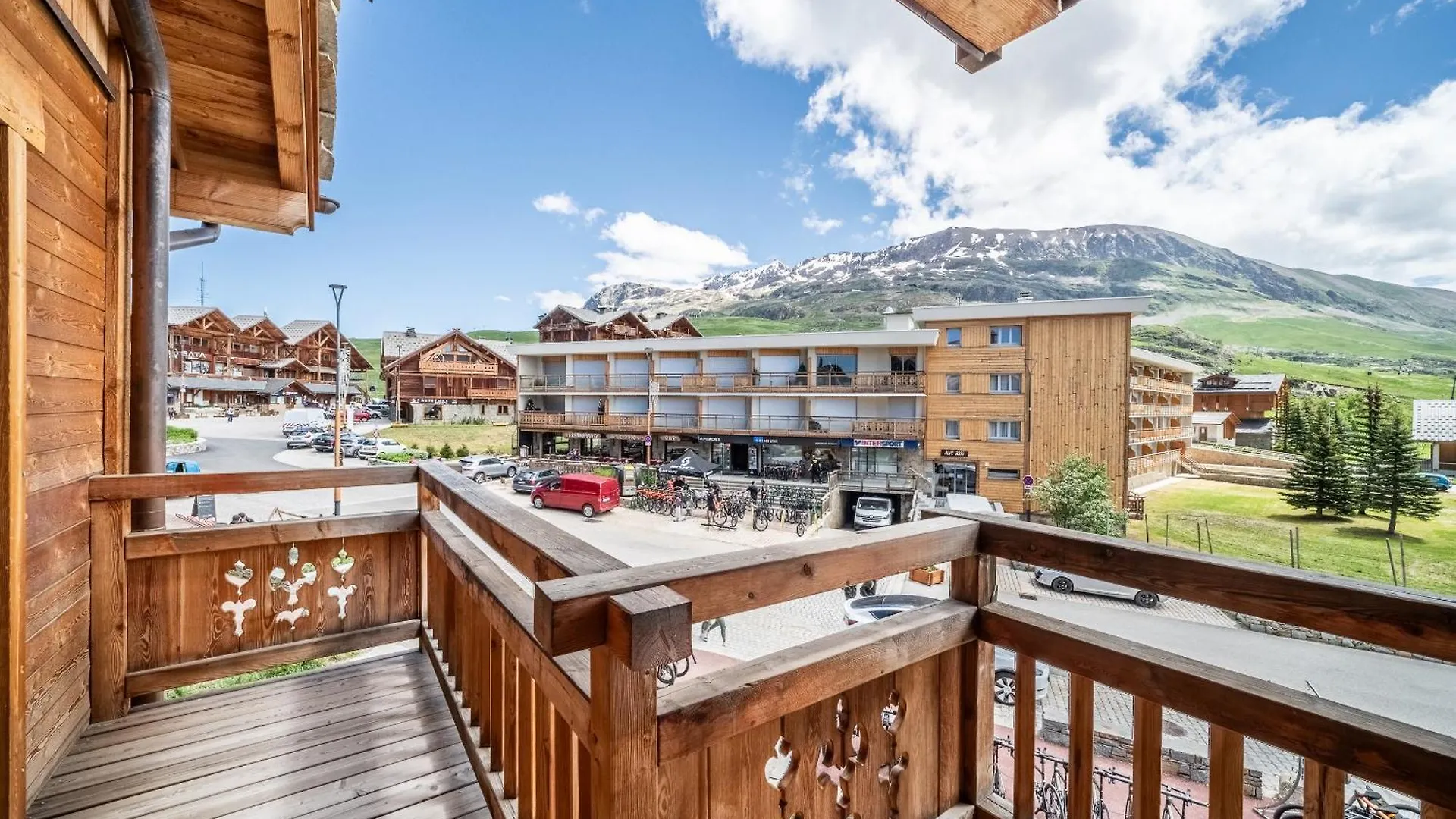 Apartment Sipo Alpe D'Huez - By Emerald Stay